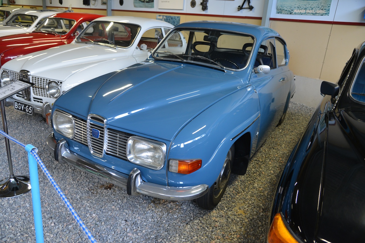 saab