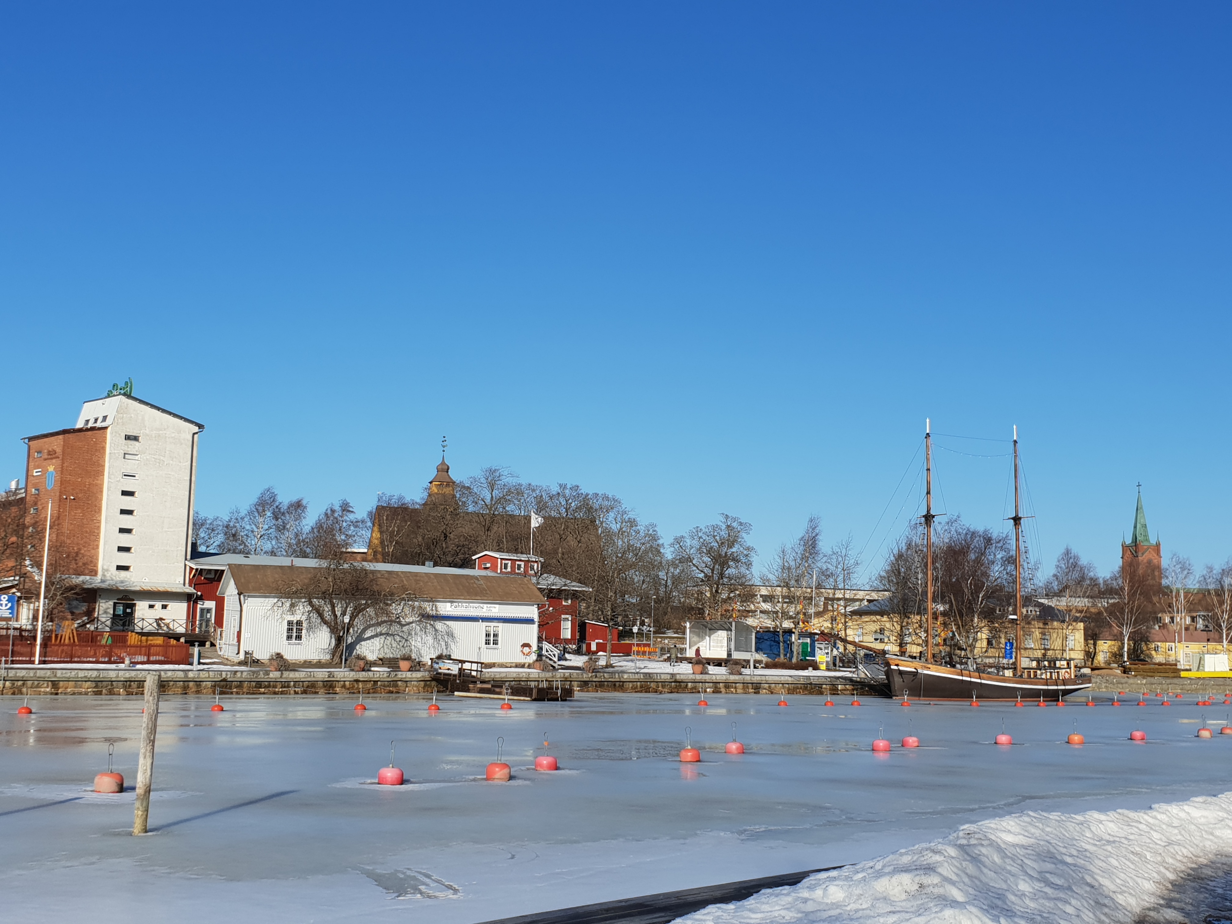 Helmikuinen sunnuntai